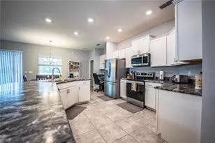 261 Walkers Point Dr, Auburndale, FL 33823 - Photo 6