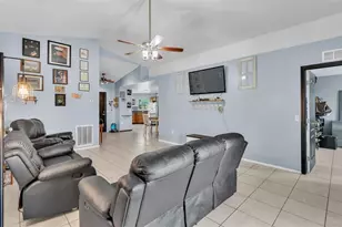 834 Auburn Preserve Blvd, Auburndale, FL 33823 - Photo 4