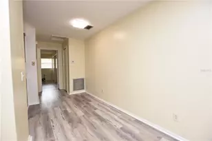 619 Robin Rd, Lakeland, FL 33803 - Photo 6