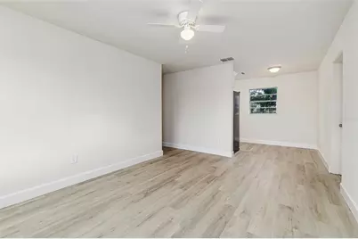 1664 Bayview Drive, Lakeland, FL 33805 - Photo 2