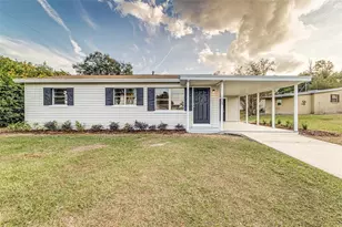 1664 Bayview Dr, Lakeland, FL 33805 - Photo 1