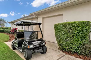 2767 Huntington Hills Dr, Lakeland, FL 33810 - Photo 4