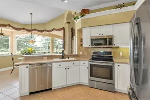 2767 Huntington Hills Dr, Lakeland, FL 33810 - Photo 16
