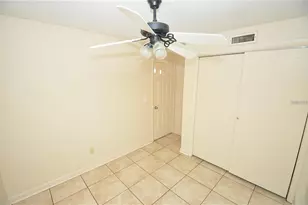 5940 Hilltop Ln E, Lakeland, FL 33809 - Photo 6
