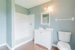 109 Rebecca Dr NE, Winter Haven, FL 33881 - Photo 8