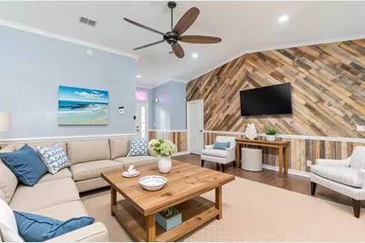 109 Rebecca Drive NE, Winter Haven, FL 33881 - Photo 2