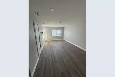 1724 2nd Street NW #D, Winter Haven, FL 33881 - Photo 4