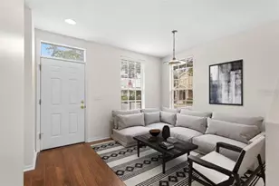 9526 W Park Village Dr, Tampa, FL 33626 - Photo 2