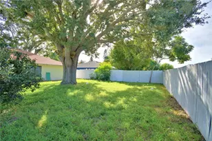 373 Lake Daisy Cir, Winter Haven, FL 33884 - Photo 34