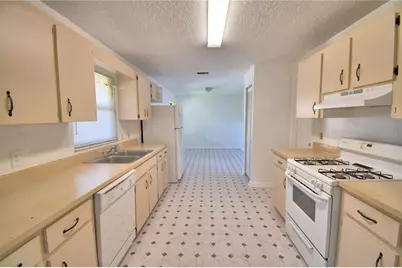 373 Lake Daisy Circle, Winter Haven, FL 33884 - Photo 6