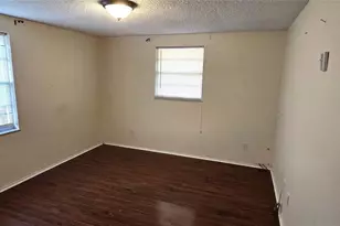 5624 McCoy Ct, Zephyrhills, FL 33542 - Photo 24