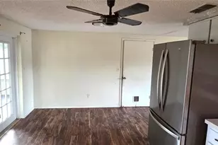 5624 McCoy Ct, Zephyrhills, FL 33542 - Photo 12