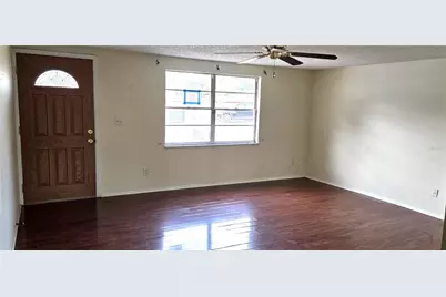 5624 McCoy Court, Zephyrhills, FL 33542 - Photo 4