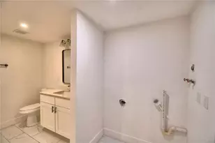 906 Lake Jessie Dr, Winter Haven, FL 33881 - Photo 10