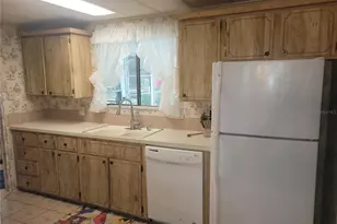 3027 Galaxy Ln, Lakeland, FL 33801 - Photo 6