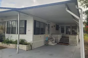 3027 Galaxy Ln, Lakeland, FL 33801 - Photo 6