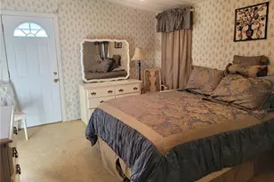 3027 Galaxy Ln, Lakeland, FL 33801 - Photo 10