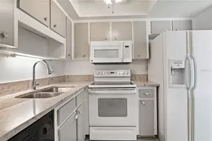 719 Fonda Ct, Lakeland, FL 33803 - Photo 6