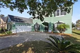 279 Brookshire Dr, Lake Wales, FL 33898 - Photo 2