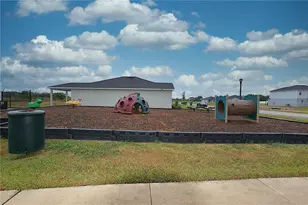 622 Manchester Path, Dundee, FL 33838 - Photo 44