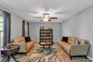 1927 Kimball Ct S, Lakeland, FL 33813 - Photo 4