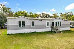 1554 Lunn Woods Trail, Lakeland, FL 33811 - Photo 2