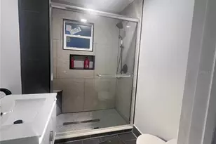 1104 Lakeshore Dr, Lakeland, FL 33805 - Photo 4