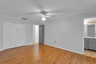 1945 Suzanne Ln, Lakeland, FL 33813 - Photo 10