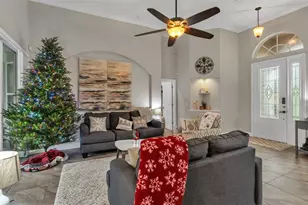 227 Viola Dr, Auburndale, FL 33823 - Photo 8