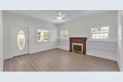 208 E Poinsettia Street, Lakeland, FL 33803 - Photo 2