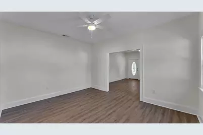 208 E Poinsettia Street, Lakeland, FL 33803 - Photo 6