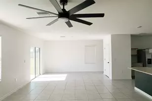 34110 Jasper Stone Dr, Wesley Chapel, FL 33543 - Photo 4