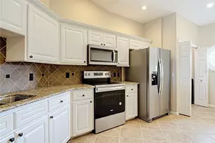 457 Enclave Pl, Lakeland, FL 33803 - Photo 8