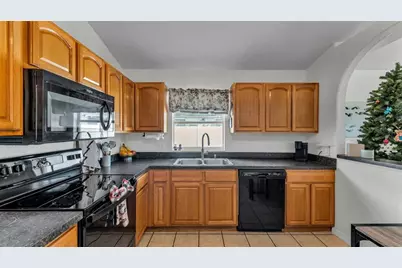 702 Lemon Avenue, Dundee, FL 33838 - Photo 6