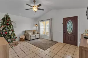 702 Lemon Ave, Dundee, FL 33838 - Photo 4