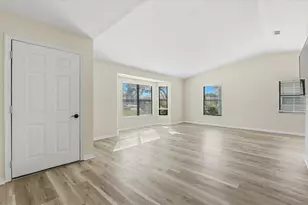 664 Eagle Run, Lakeland, FL 33809 - Photo 6