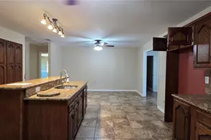 1702 S Miller Rd, Valrico, FL 33594 - Photo 12