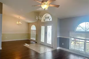 5544 Fischer Dr, Lakeland, FL 33812 - Photo 4