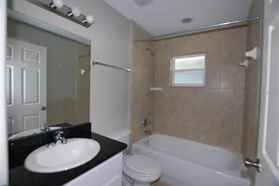 312 E Hibiscus Drive, Lakeland, FL 33803 - Photo 8