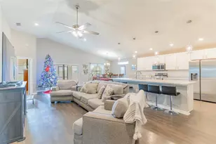 3030 Laurel Oak Ln, Winter Haven, FL 33884 - Photo 2