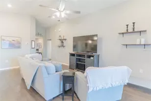 3030 Laurel Oak Ln, Winter Haven, FL 33884 - Photo 4