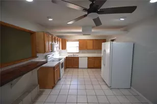 2762 Gale Rose Dr, Lakeland, FL 33805 - Photo 8