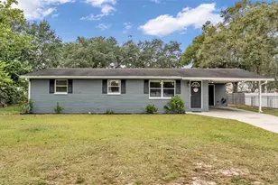 2515 Crystal Lake Acres Dr, Lakeland, FL 33801 - Photo 2