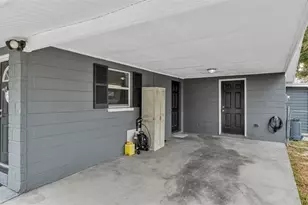 2515 Crystal Lake Acres Dr, Lakeland, FL 33801 - Photo 4