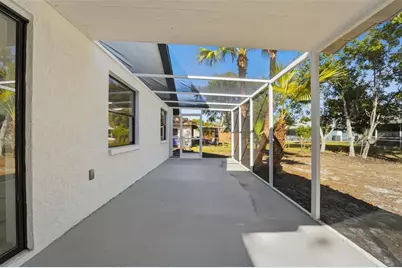 5737 Deer Hollow Lane W, Sarasota, FL 34232 - Photo 14