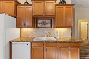 392 Motorcoach Dr S, Polk City, FL 33868 - Photo 10