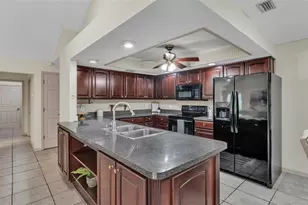 6828 Forestwood Dr W, Lakeland, FL 33811 - Photo 14