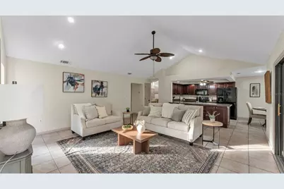 6828 Forestwood Drive W, Lakeland, FL 33811 - Photo 10