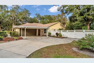 6828 Forestwood Drive W, Lakeland, FL 33811 - Photo 4