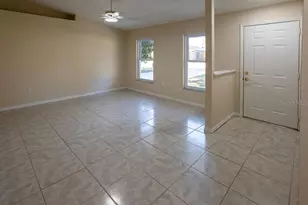 2405 Timbercreek Loop E, Lakeland, FL 33805 - Photo 12